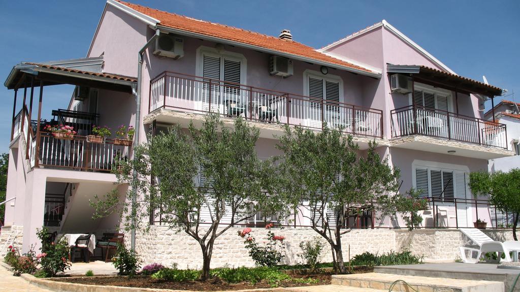 Hotel Krkahaus Lozovac Exterior foto