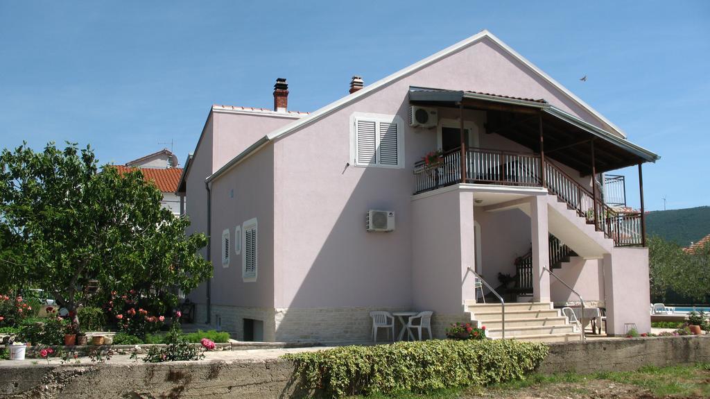 Hotel Krkahaus Lozovac Exterior foto