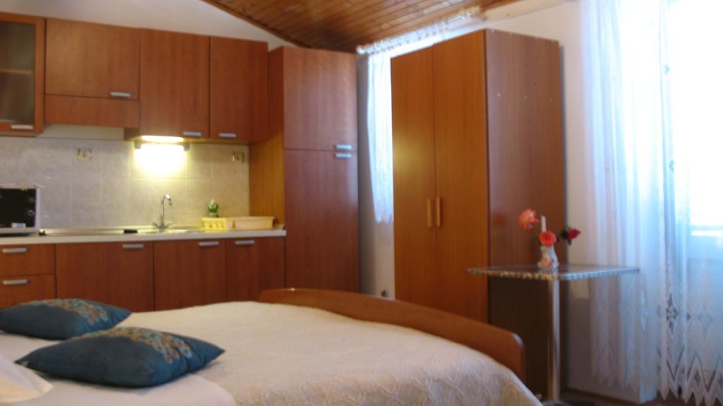 Hotel Krkahaus Lozovac Exterior foto