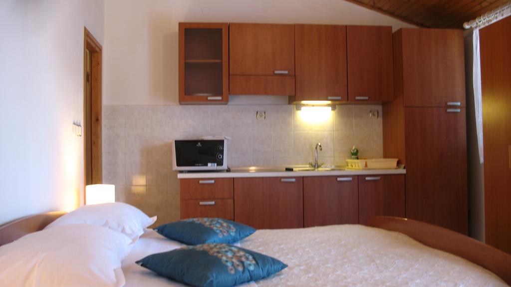 Hotel Krkahaus Lozovac Exterior foto