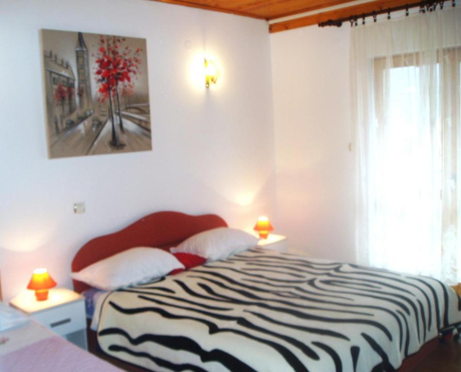 Hotel Krkahaus Lozovac Habitación foto