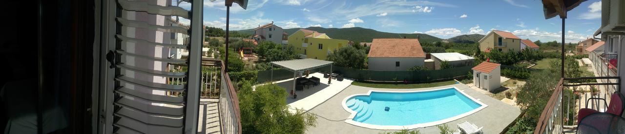 Hotel Krkahaus Lozovac Exterior foto